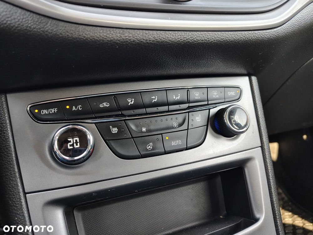 Opel Astra 1.5 CDTI S&S - 19