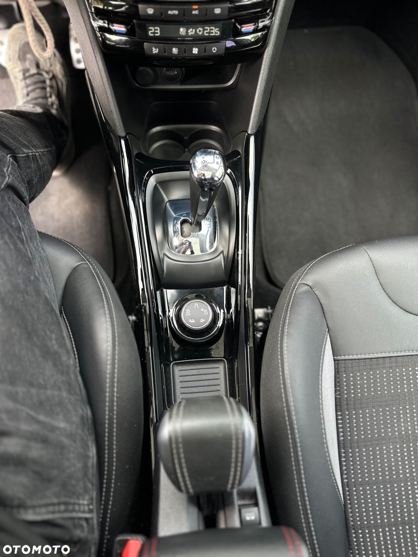 Peugeot 2008 - 18