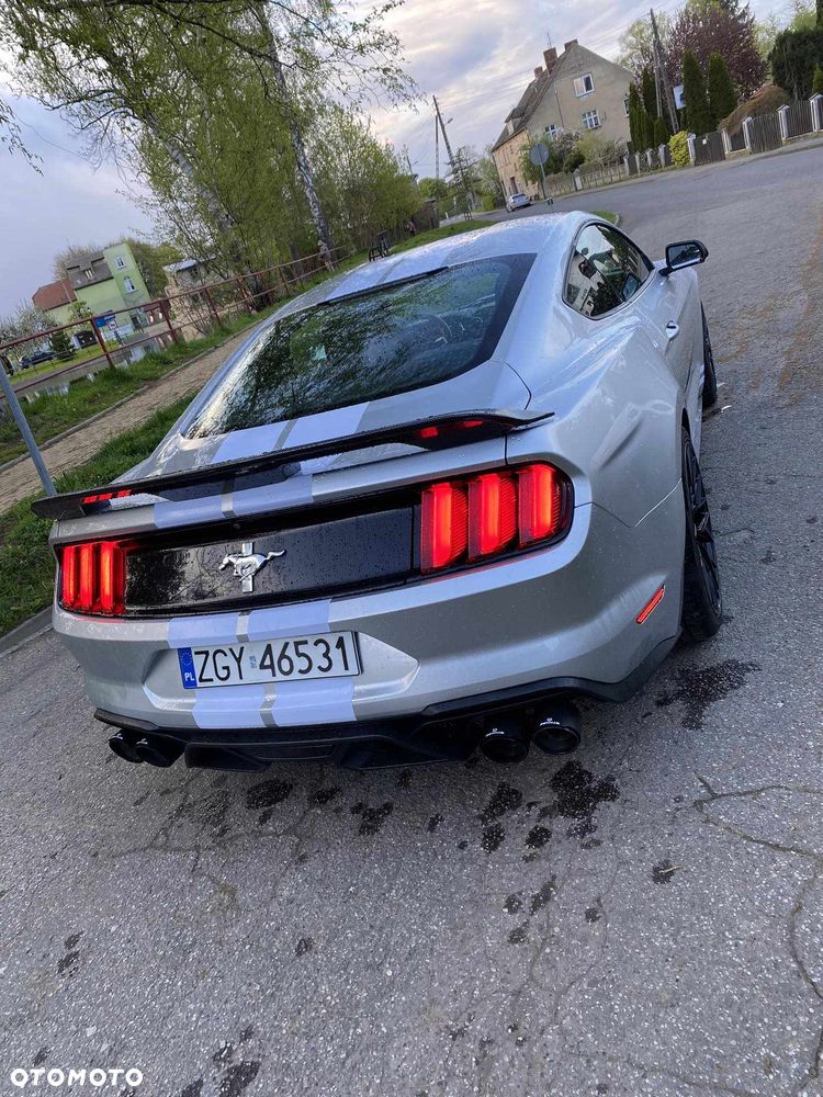 Ford Mustang - 13