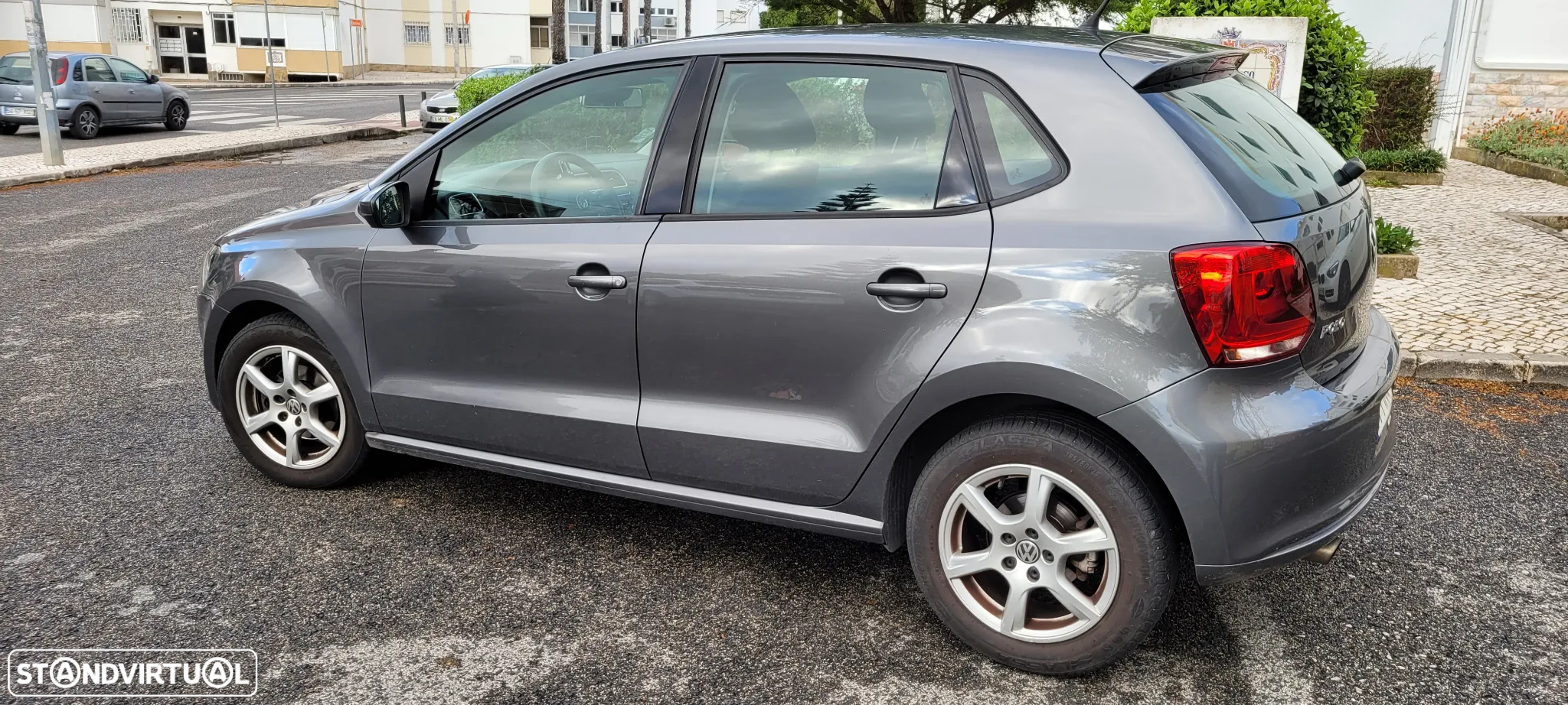 VW Polo 1.6 TDI Confortline BlueMotion - 3