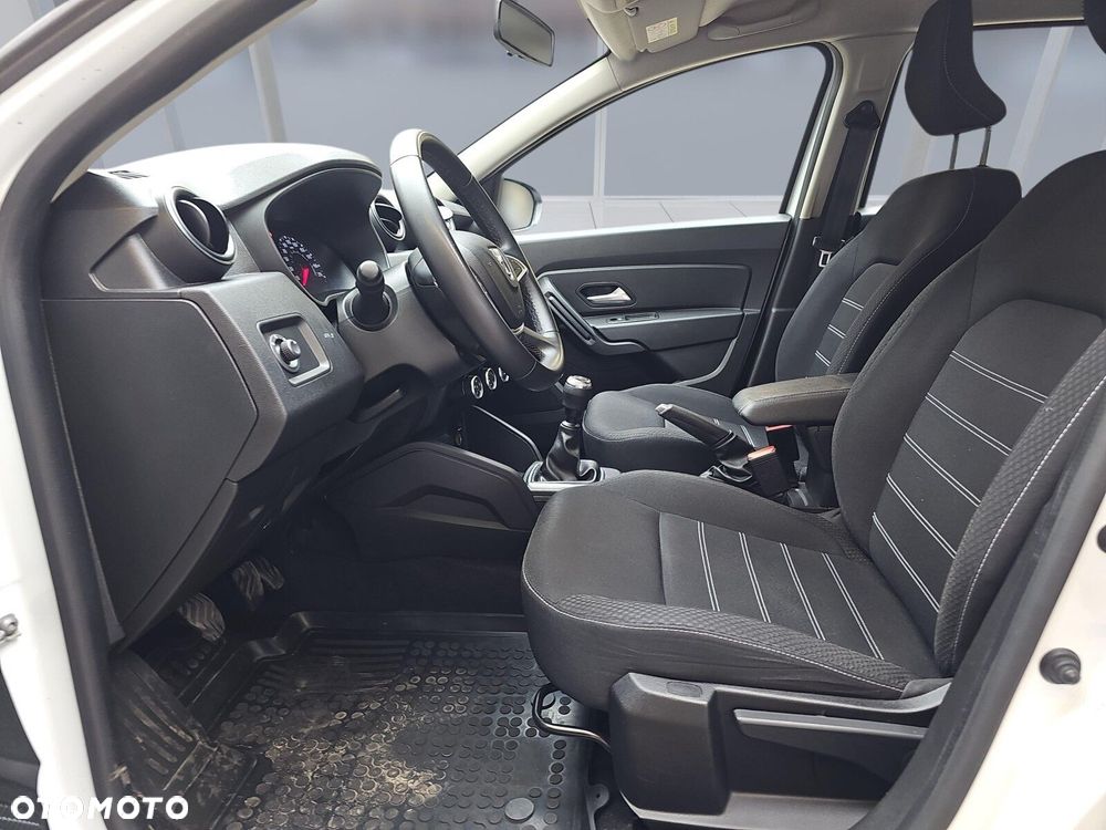 Dacia Duster 1.5 Blue dCi Comfort 4WD - 8