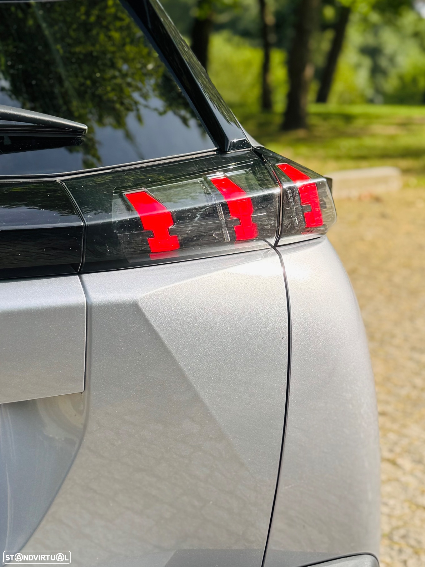 Peugeot e-2008 50 kWh Allure Pack - 13