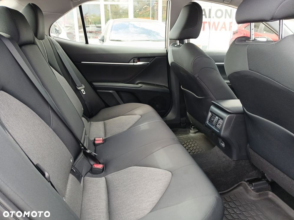 Toyota Camry 2.5 Hybrid Comfort CVT - 10