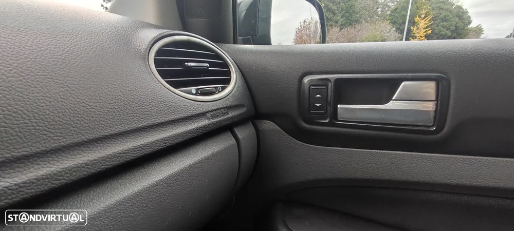 Ford Focus SW 1.4 Trend - 24