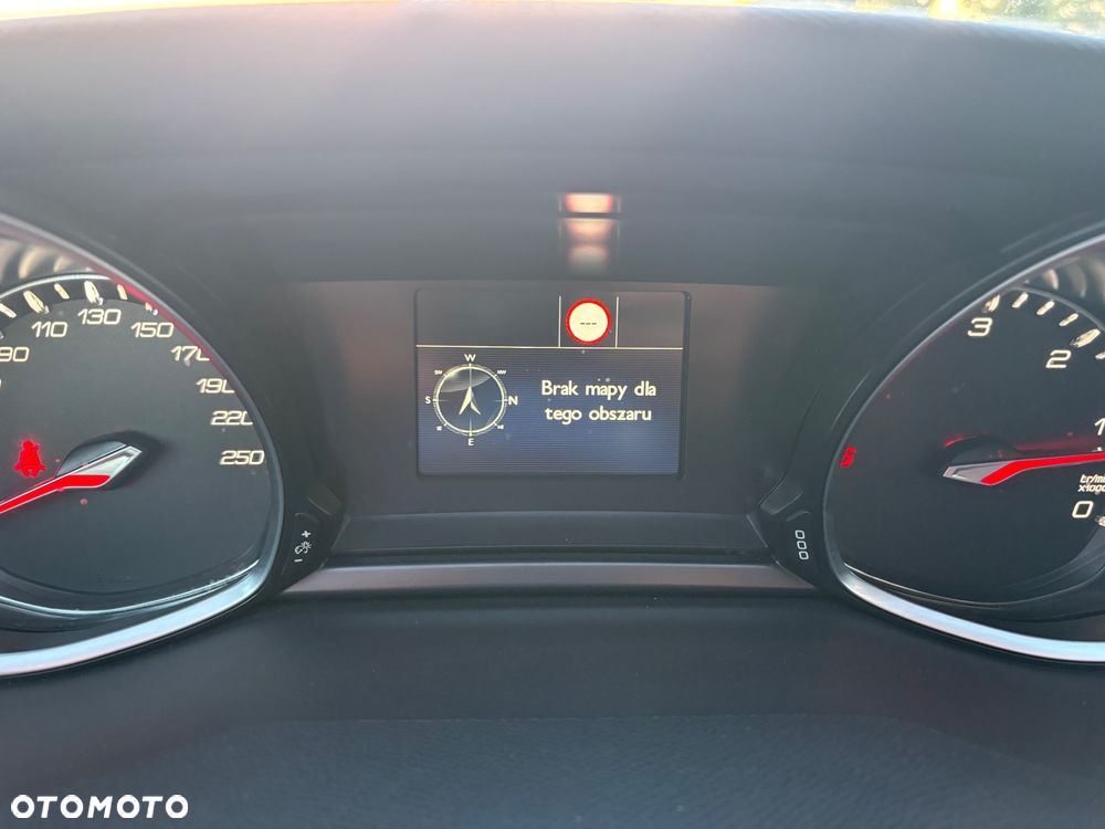 Peugeot 308 1.5 BlueHDi Allure Pack S&S - 9