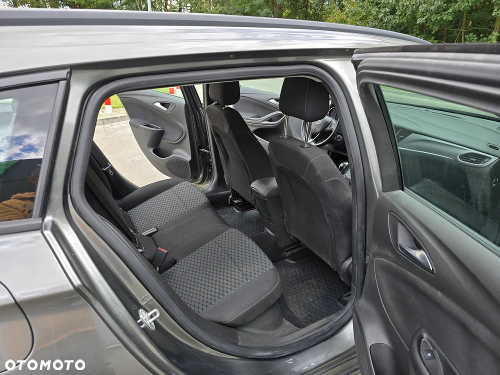 Opel Astra 1.4 Turbo Dynamic - 11