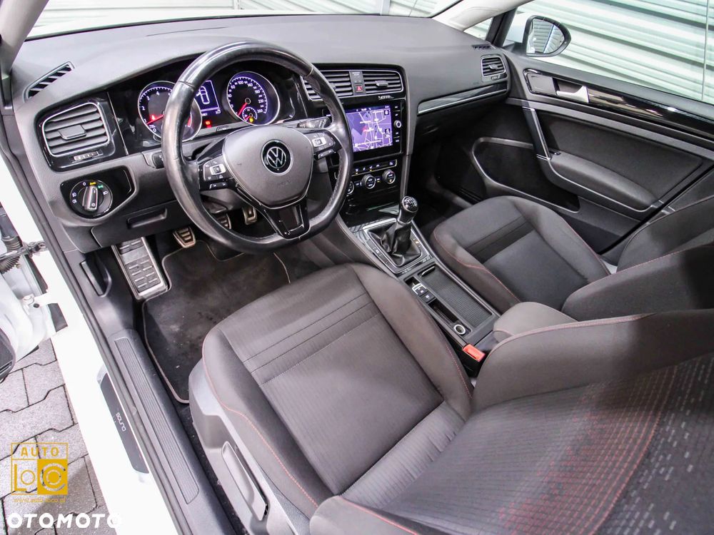 Volkswagen Golf 1.4 TSI Sound - 17