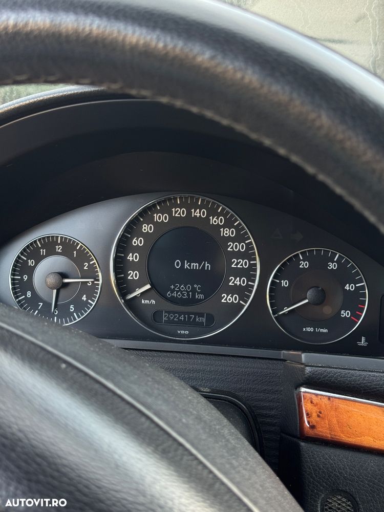 Mercedes-Benz E 220 CDI Automatik Elegance - 9