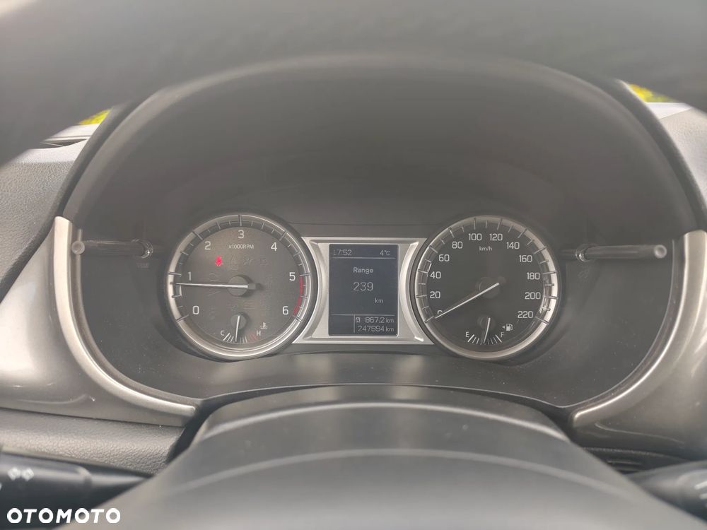 Suzuki Vitara 1.6 DDiS (4x2) Comfort+ - 25
