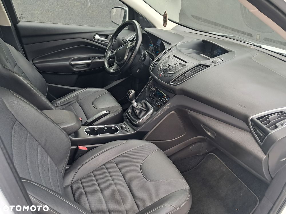 Ford Kuga 2.0 TDCi 2x4 Titanium - 7