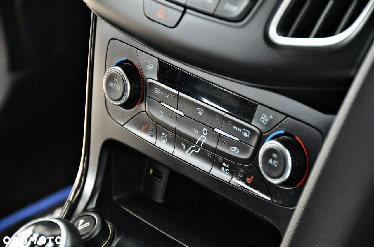 Ford Focus - 21