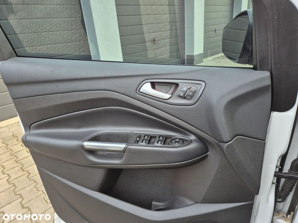 Ford Escape 2.0 EcoBoost AWD Titanium - 18