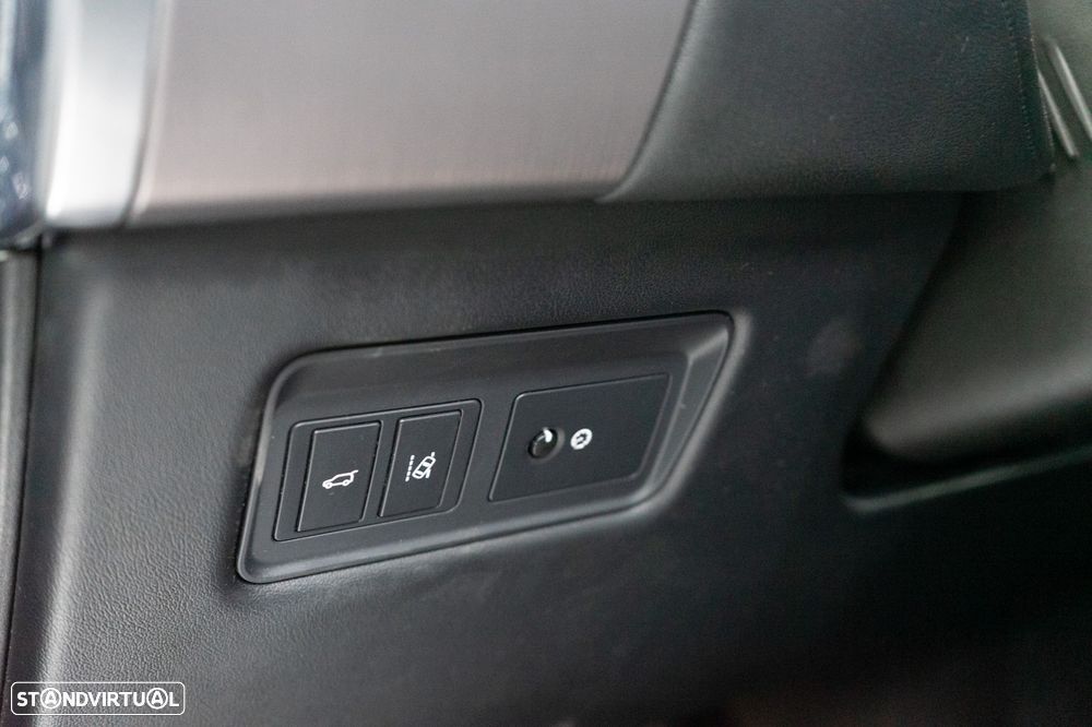 Land Rover Range Rover Sport 2.0 SD4 HSE - 28