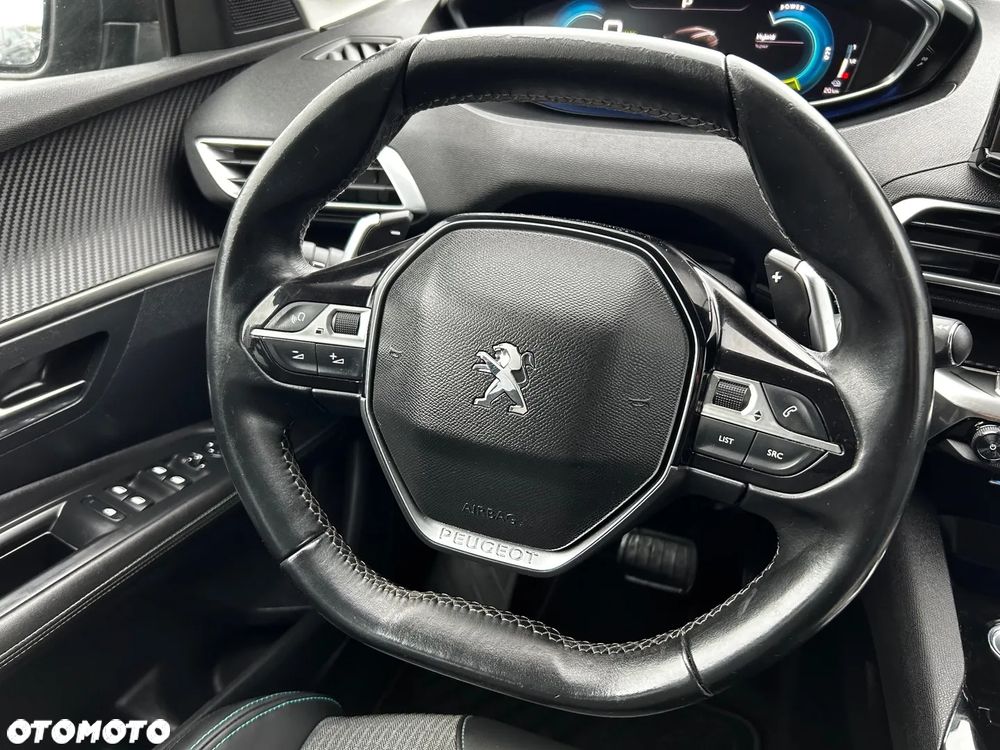 Peugeot 3008 225 e-EAT8 Allure - 24