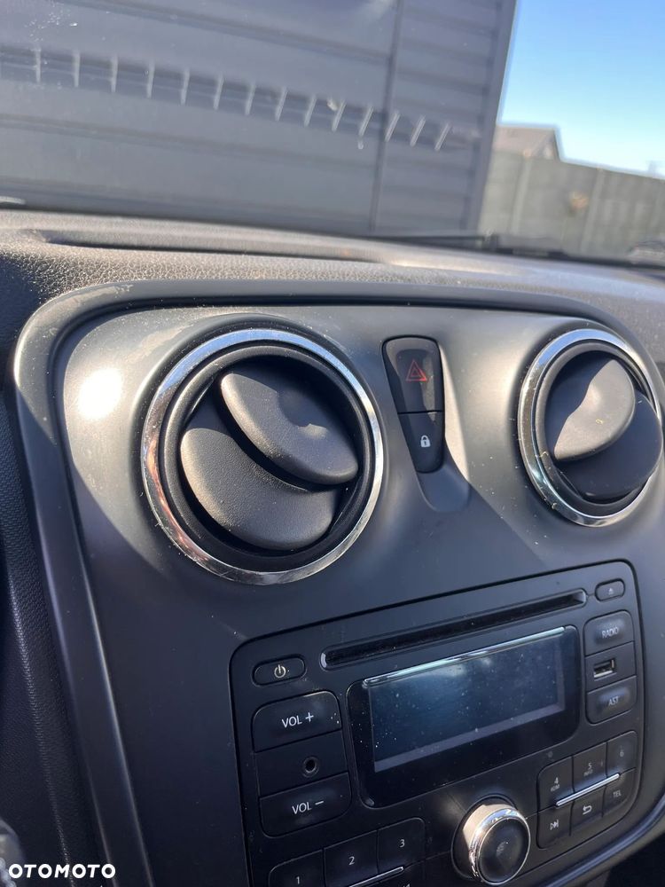 Dacia Logan 0.9 TCE Laureate S&S EU6 - 15