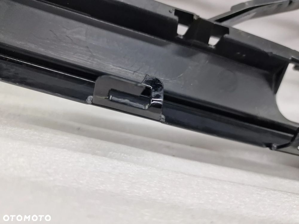 CUPRA FORMENTOR 5FF 19- KRATKA ŚRODKOWA ZDERZAKA PRZEDNIEGO PRZÓD , NR 5FF853667A , NR AUKCJI KR314 - 14