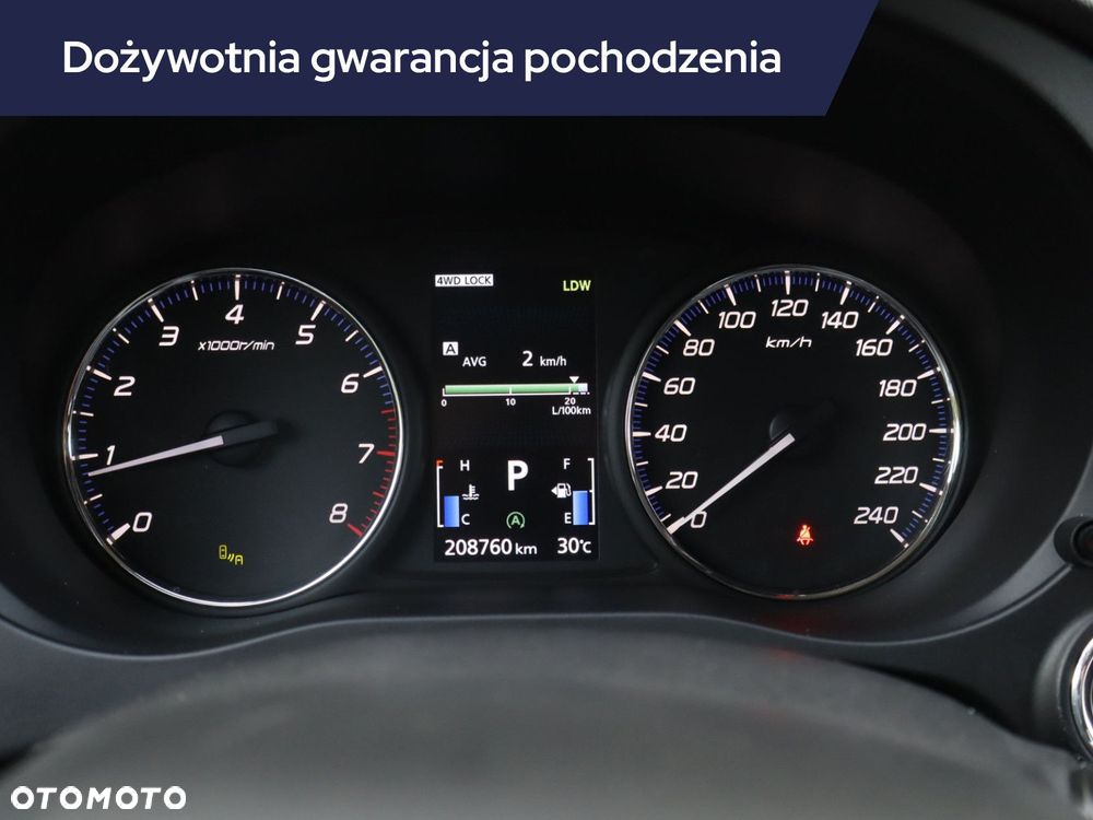 Mitsubishi Outlander - 13
