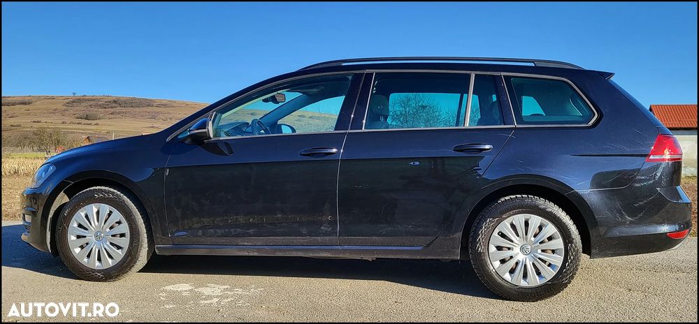 Volkswagen Golf 1.6 TDI BlueMotion Technology Comfortline - 11