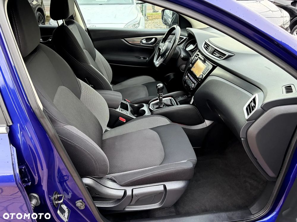 Nissan Qashqai 1.5 dCi N-Connecta EU6 - 17