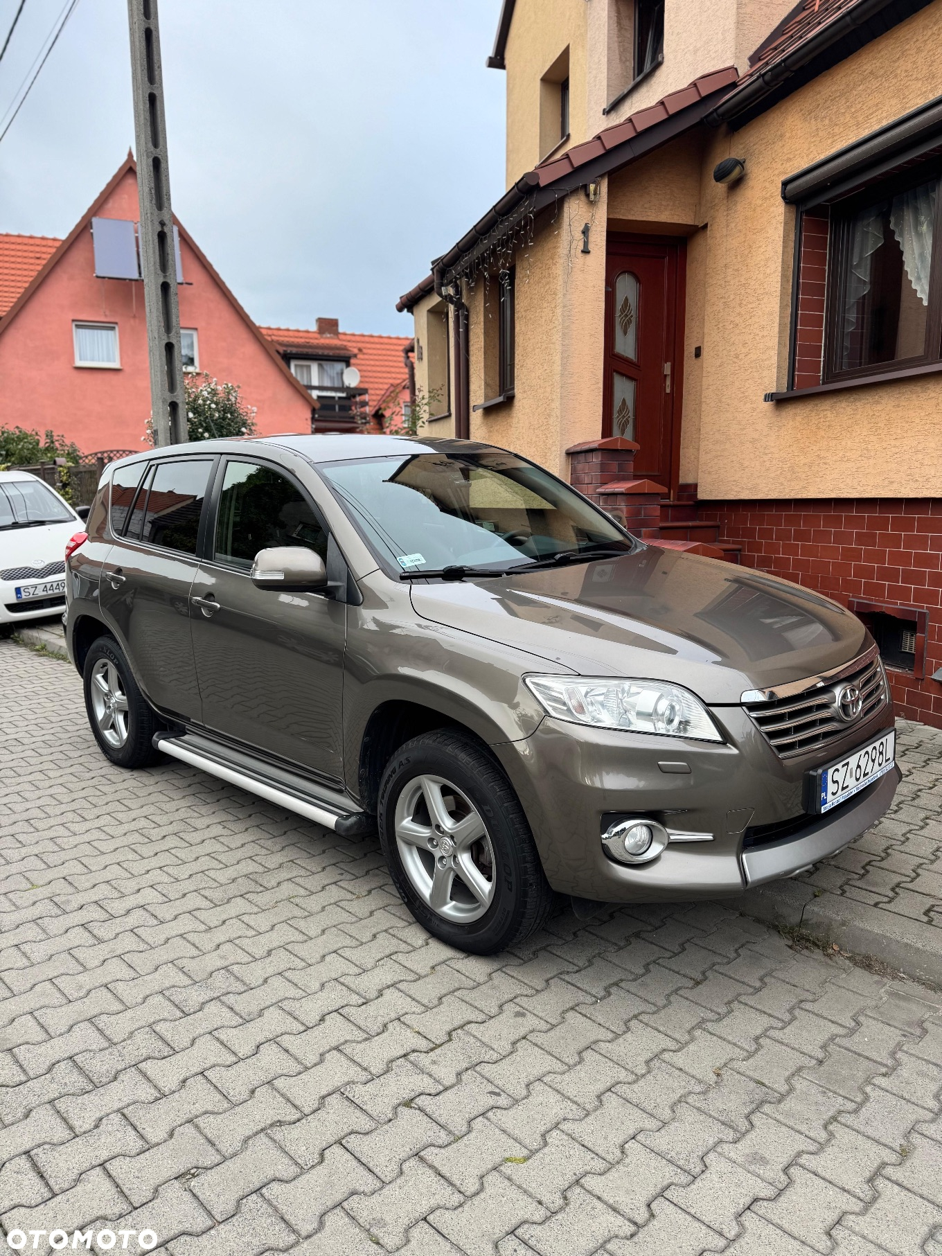Toyota RAV4 - 2