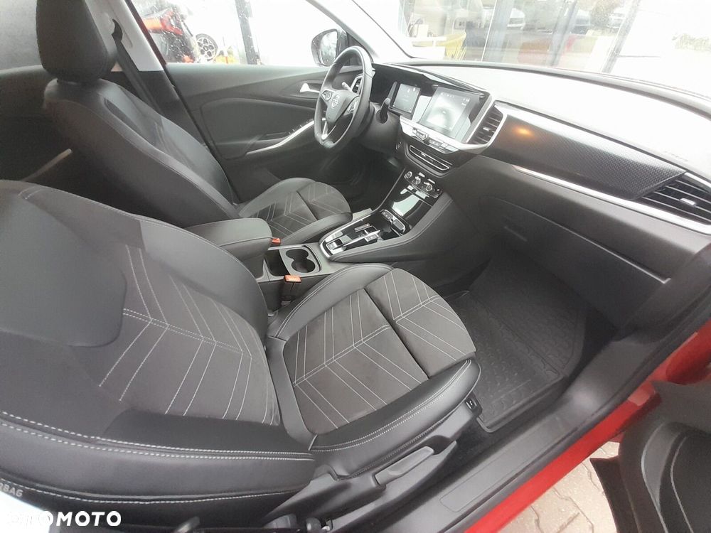 Opel Grandland 1.2 T GS S&S - 25