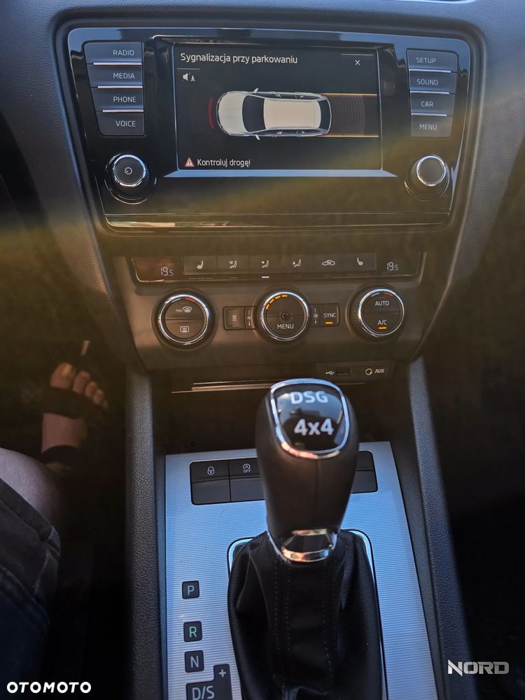 Skoda Octavia 1.8 TSI (Green tec) 4x4 DSG Style - 21