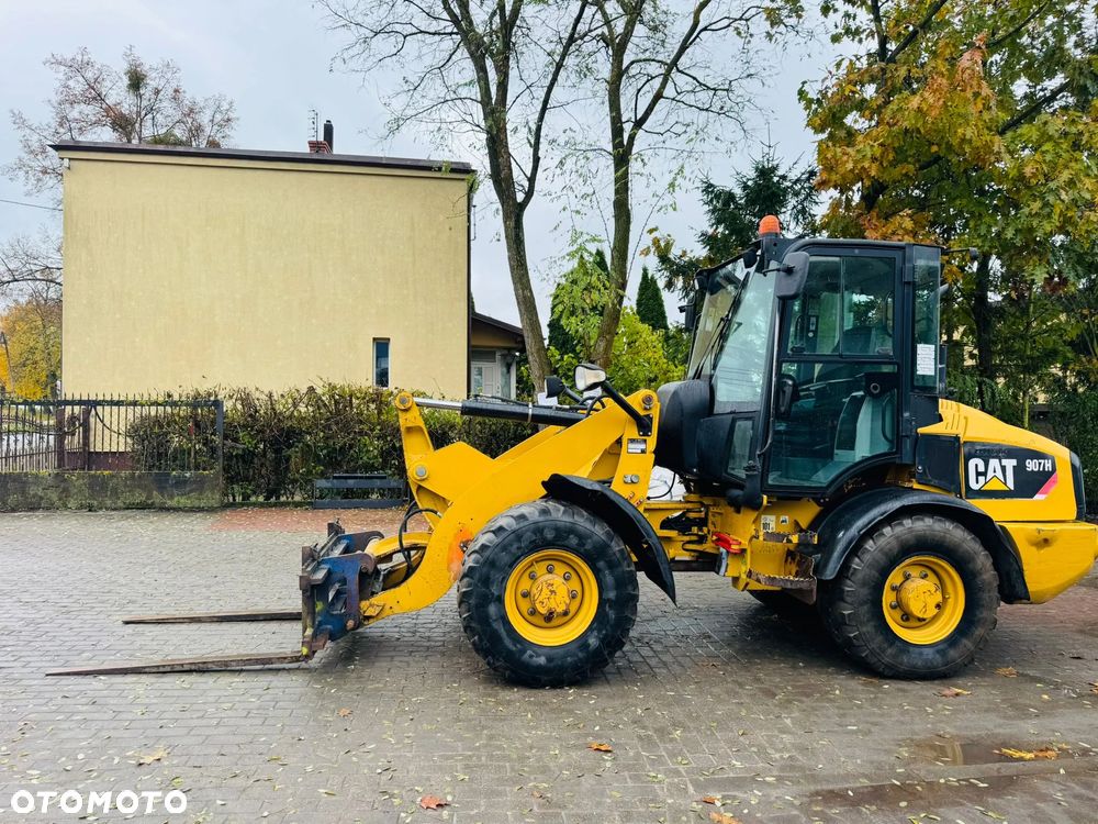 Caterpillar 907H - 5