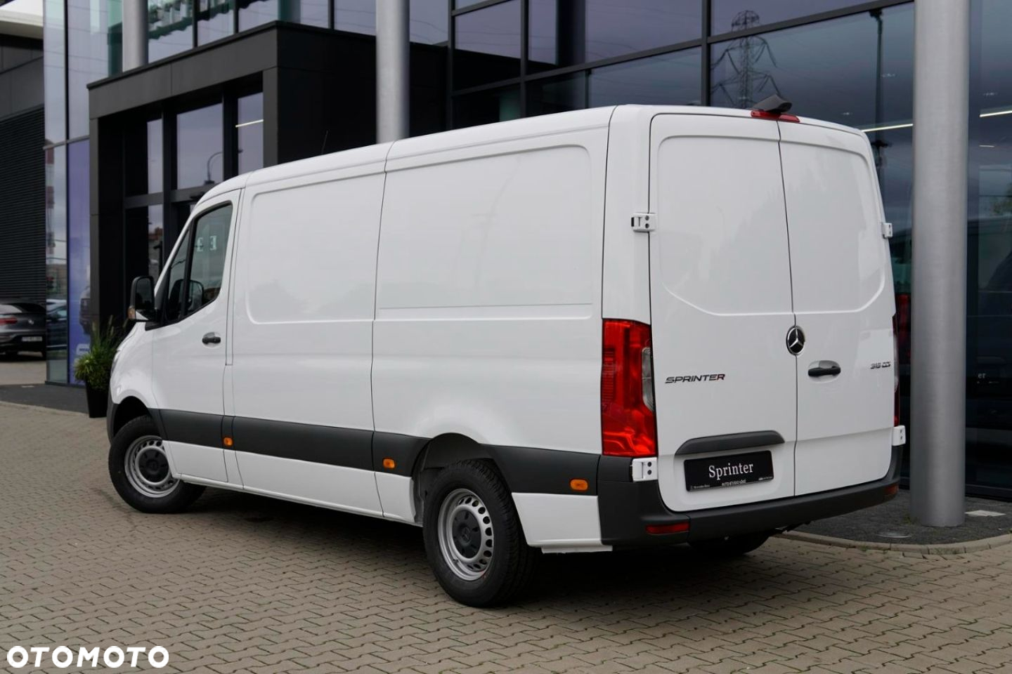 Mercedes-Benz Sprinter - 5