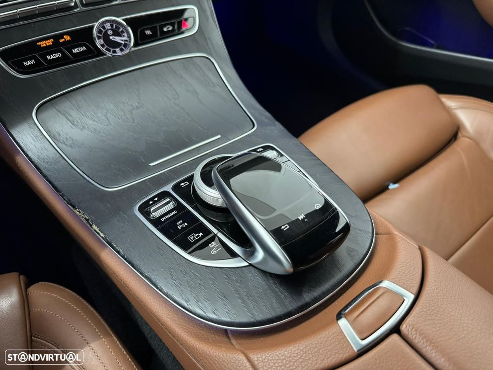 Mercedes-Benz E 300 de AMG Line - 27