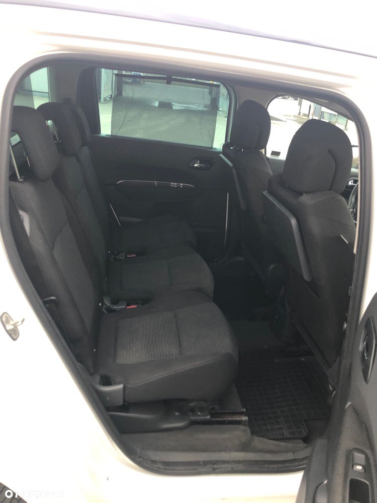 Peugeot 5008 2.0 HDi Active 7os - 18