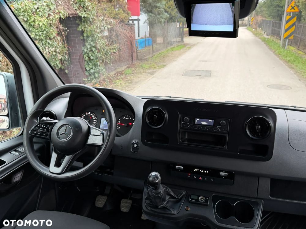 Mercedes-Benz SPRINTER - 8