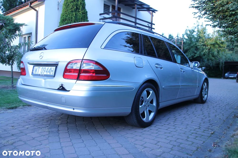 Mercedes-Benz Klasa E - 9