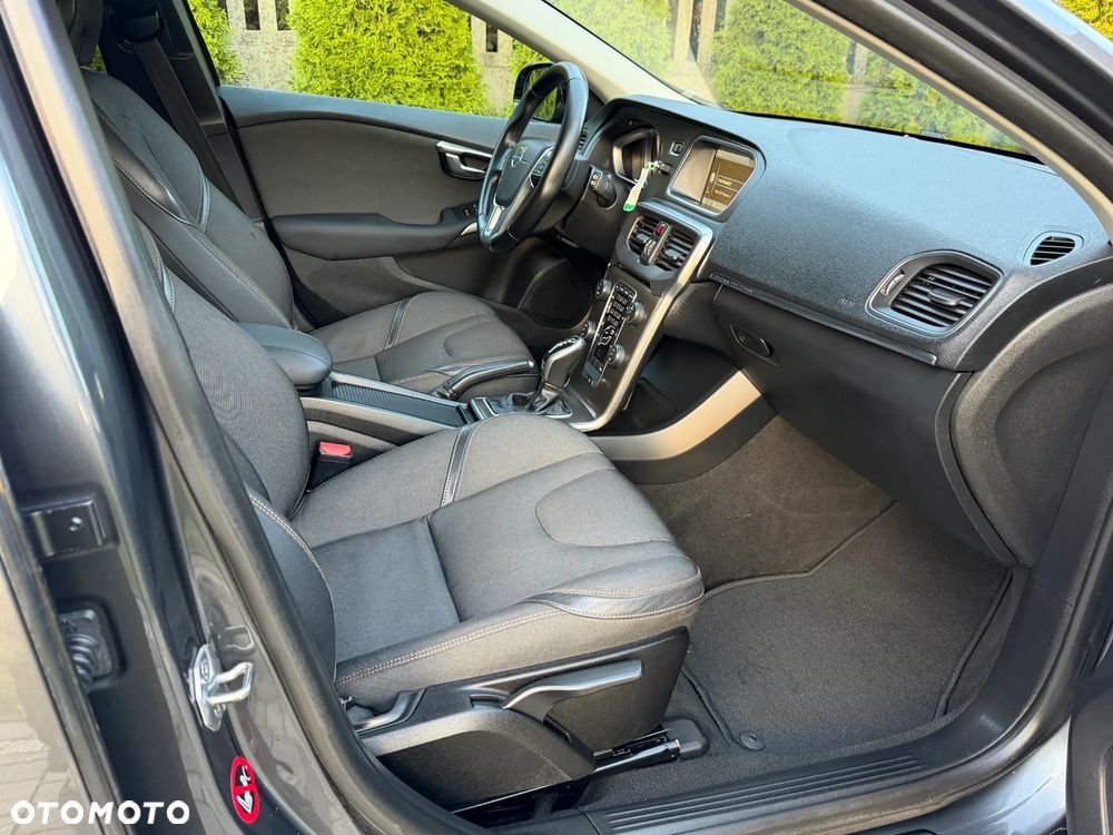 Volvo V40 Cross Country 2013