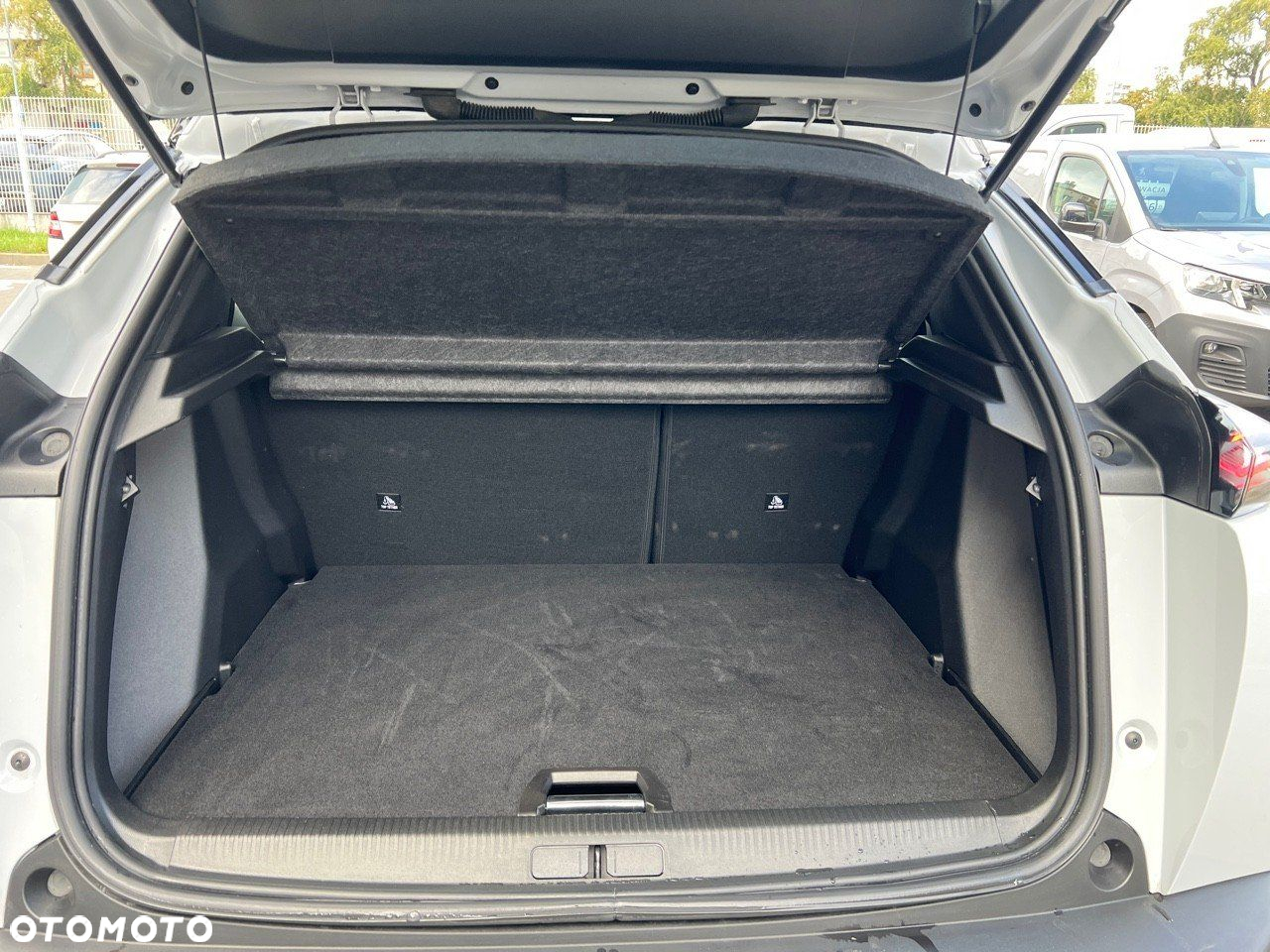 Peugeot 2008 1.2 PureTech GT S&S EAT8 - 6