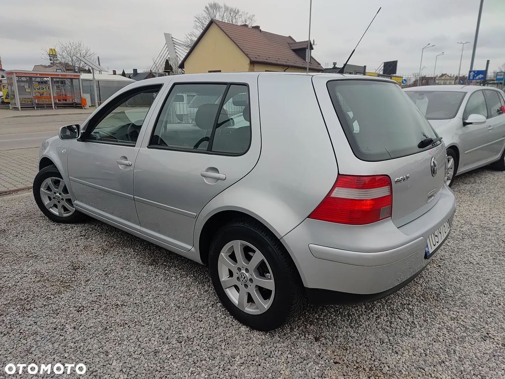 Volkswagen Golf - 3