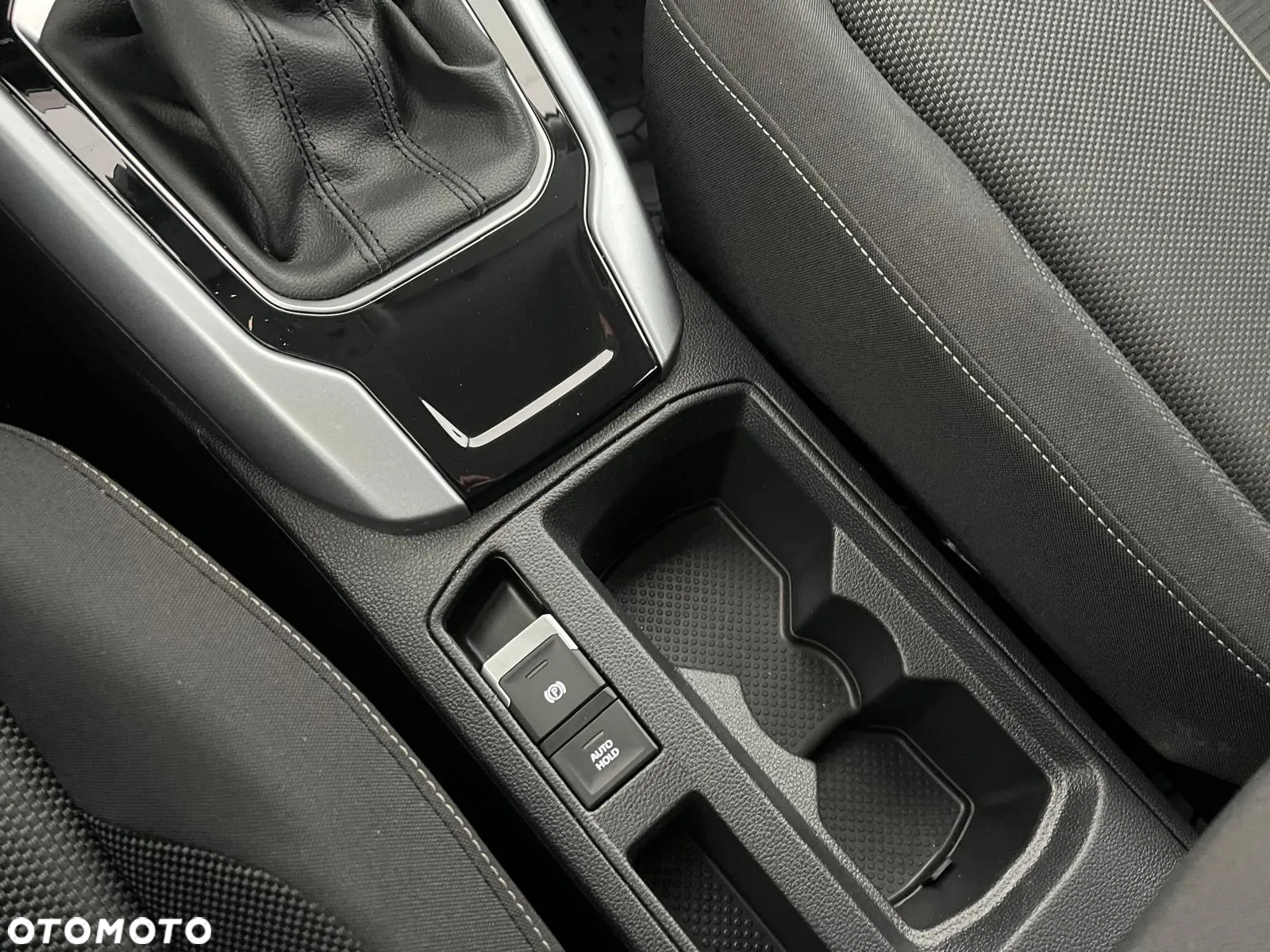 Volkswagen T-Roc 1.5 TSI Life DSG - 27