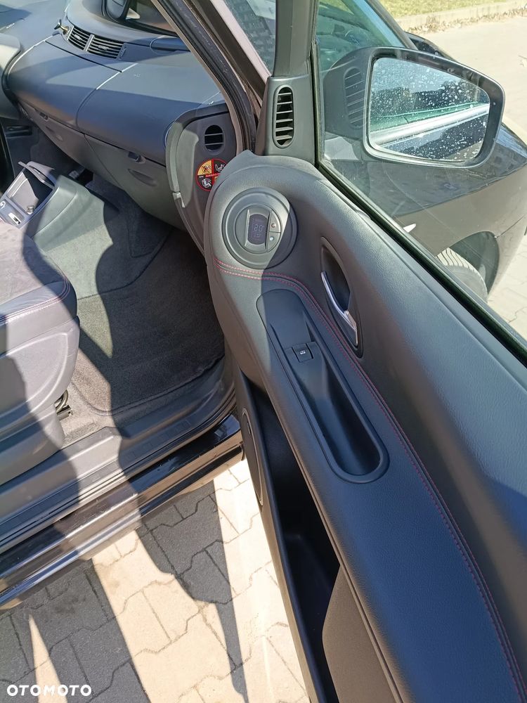 Renault Espace 2.0 dCi Dynamique - 11