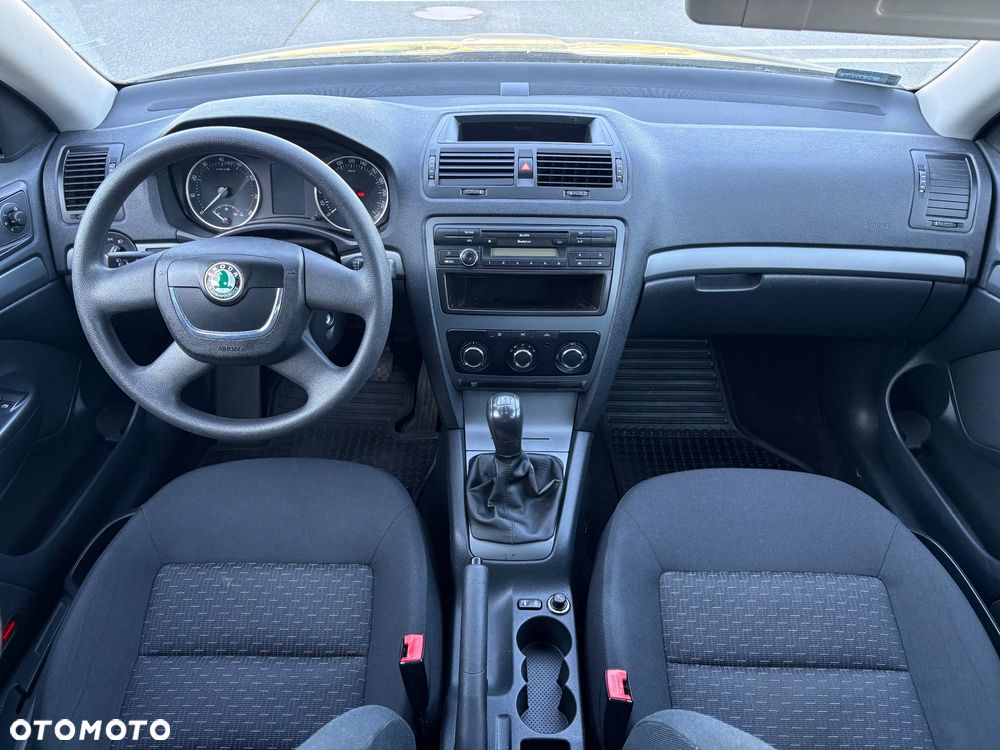 Skoda Octavia 1.6 Ambiente EU5 - 20
