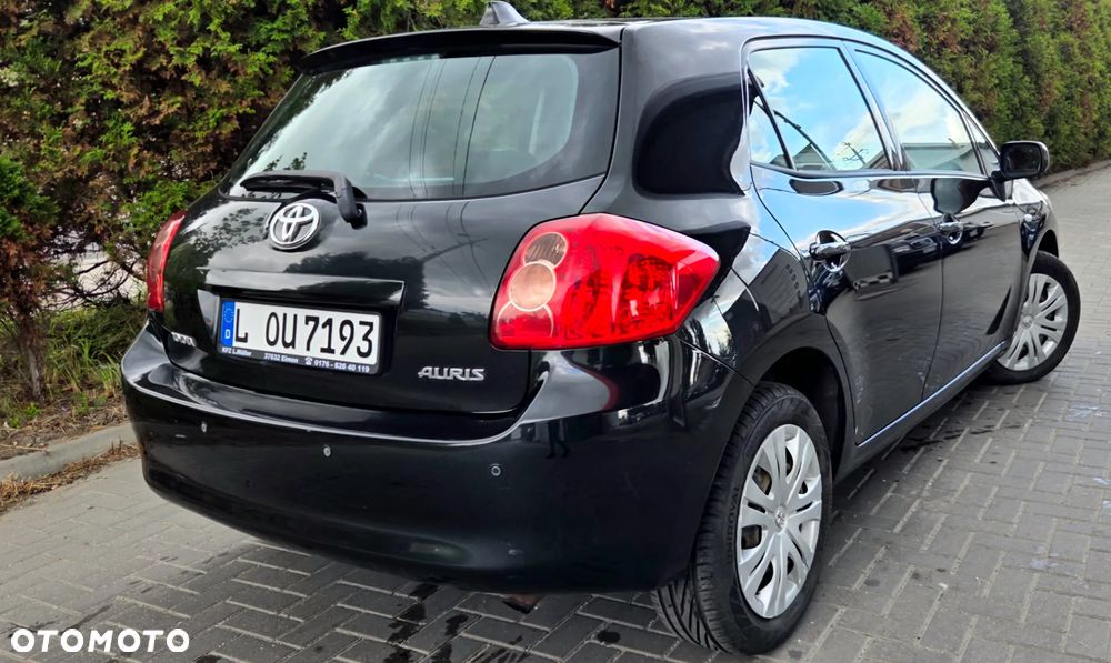 Toyota Auris 1.6 VVT-i Executive - 14