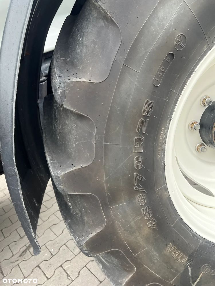 Valtra T132 - 10