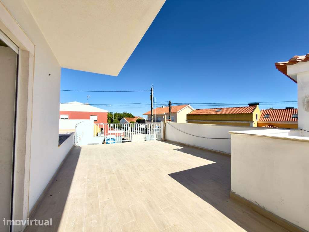 Apartamento T3 novo em Alcoitão com terraço, jacuzzi e garagem - Grande imagem: 2/38