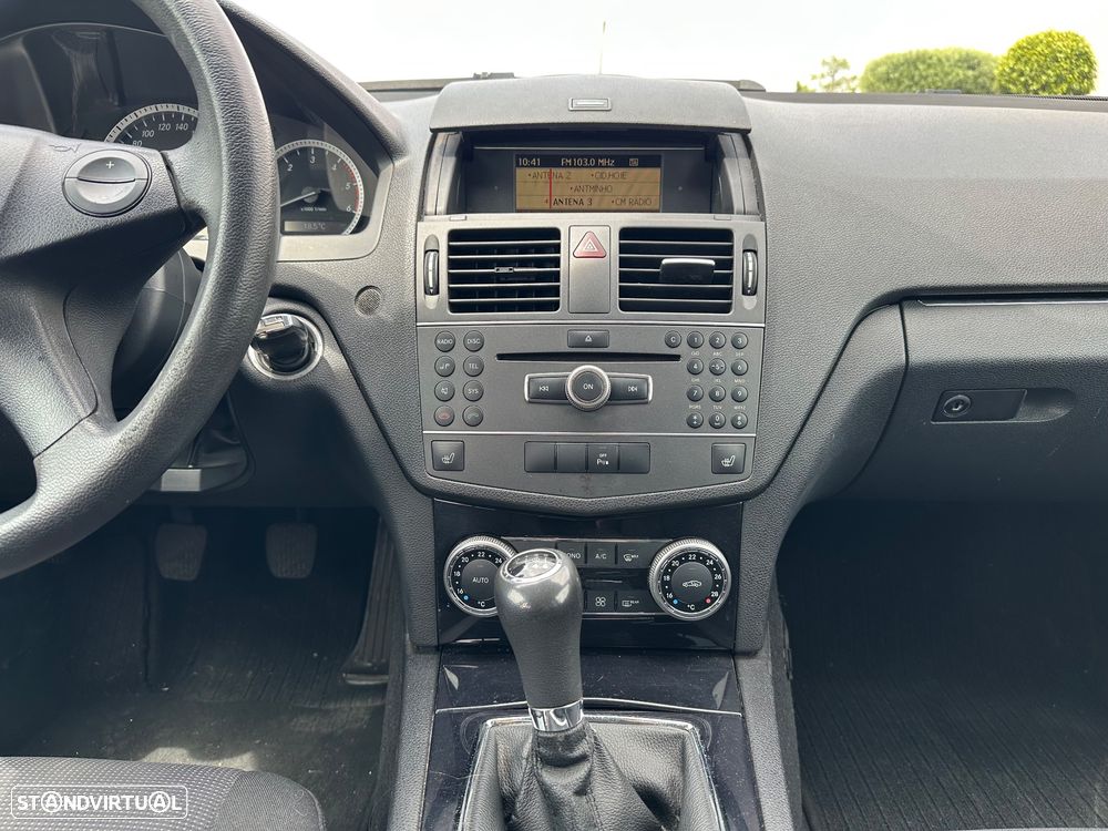 Mercedes-Benz C 200 Station CDI DPF BlueEFFICIENCY SPORT EDITION - 29