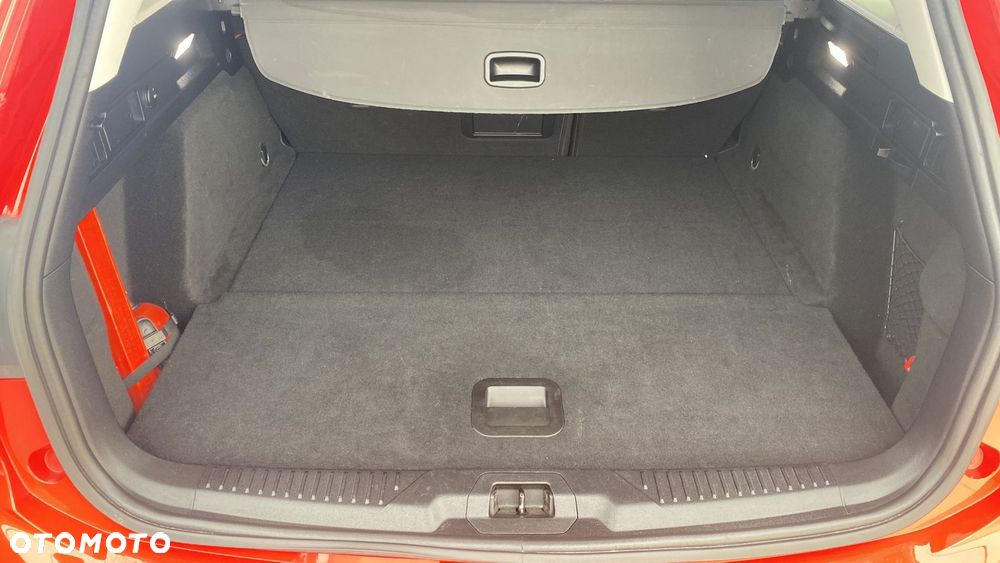 Ford Focus 1.0 EcoBoost mHEV Titanium X - 11