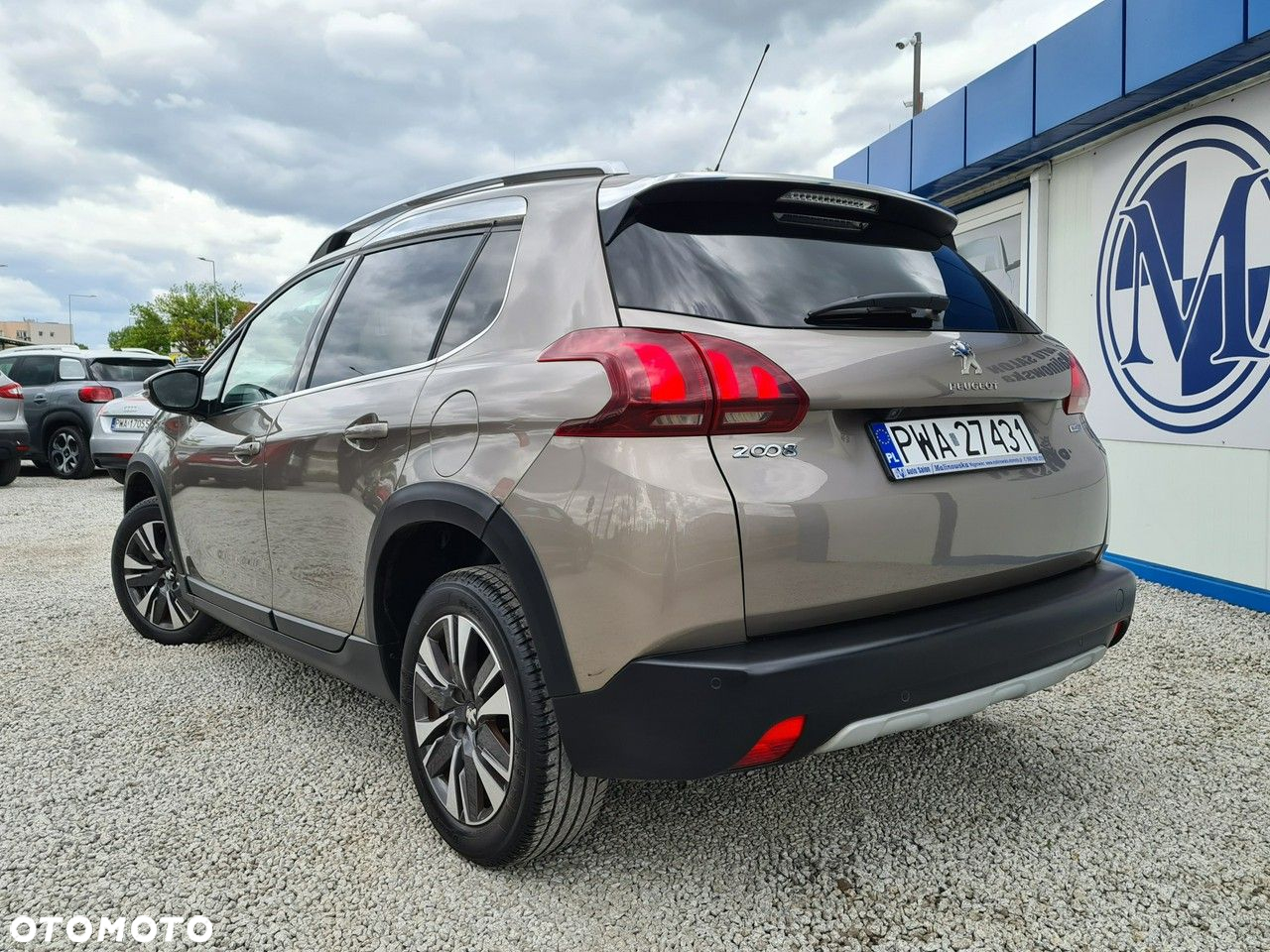 Peugeot 2008 1.6 BlueHDi Allure - 4