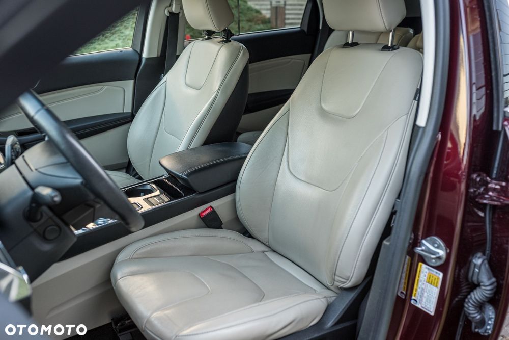 Ford Edge 2.0 EcoBlue Bi-Turbo 4x4 Titanium - 13