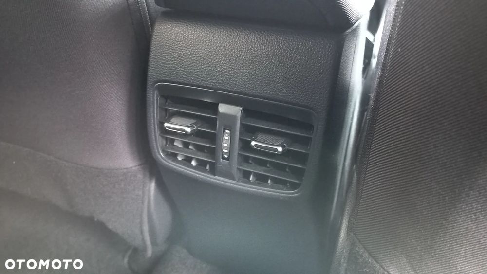 Toyota Corolla 1.2 T Comfort - 27