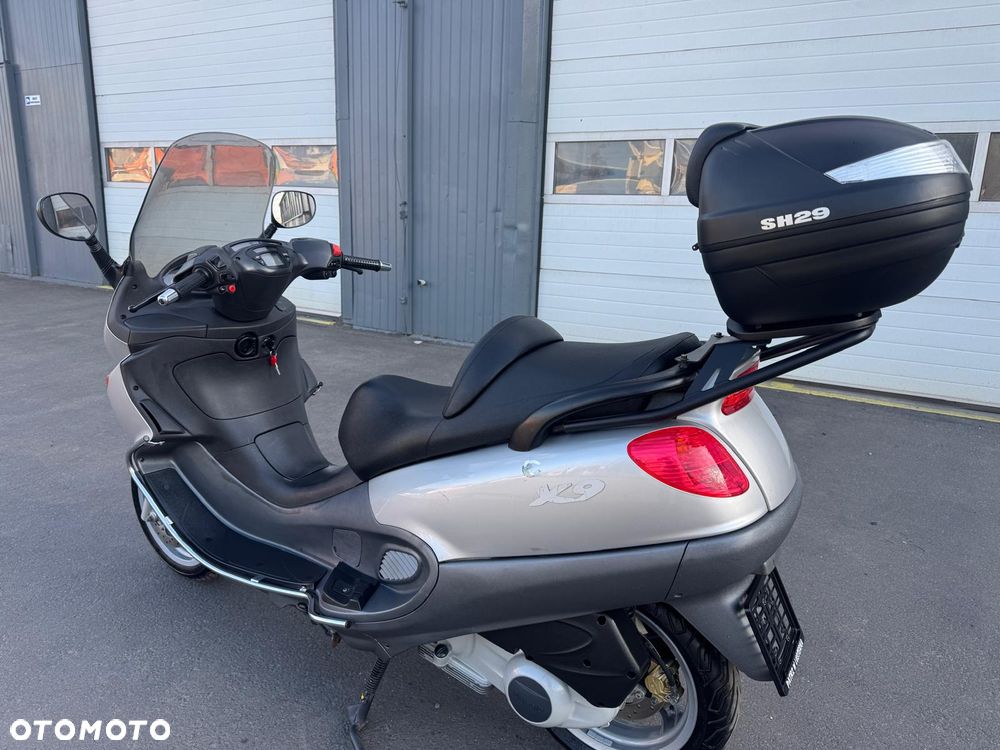 Piaggio X9 - 1