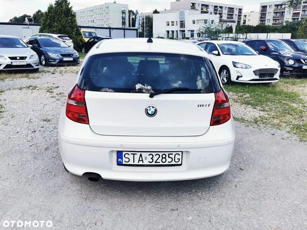 BMW Seria 1 116i Edition Sport - 8