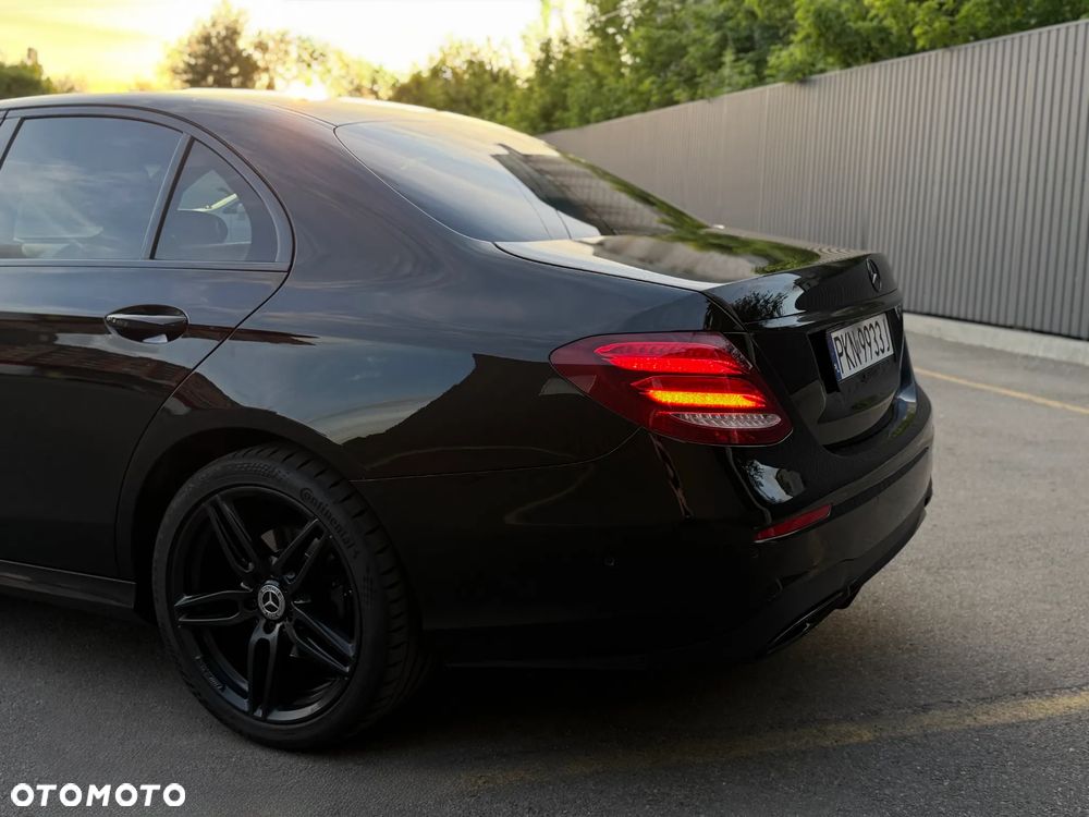 Mercedes-Benz Klasa E 220 d 9G-TRONIC - 10