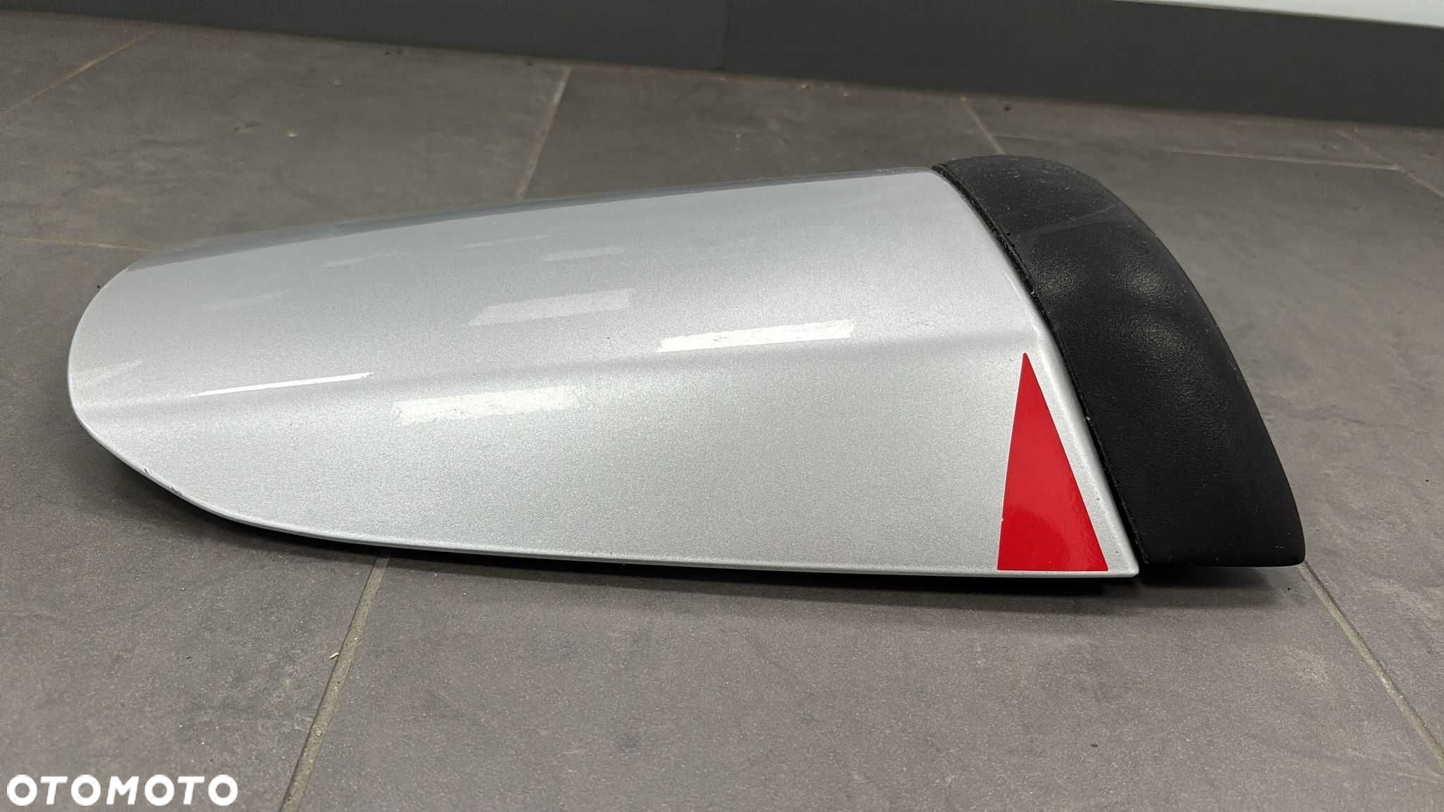 Nakładka Siedzenia pasażera Osłona Suzuki GSXR 600. 750. 1000 [496] - 2
